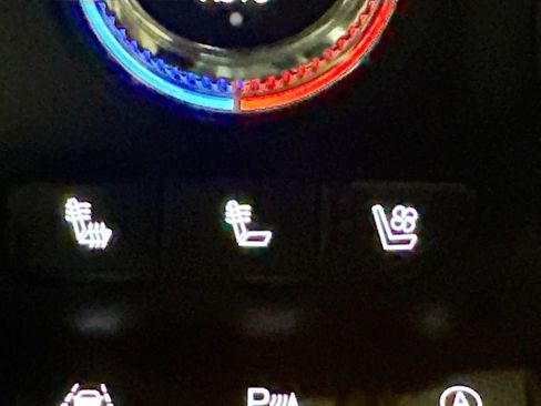 Used 2021 GMC Sierra 1500 AT4 w/ AT4 Premium Package image 27