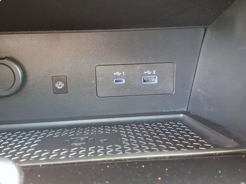 Used 2024 Nissan Pathfinder Platinum FWD image 27
