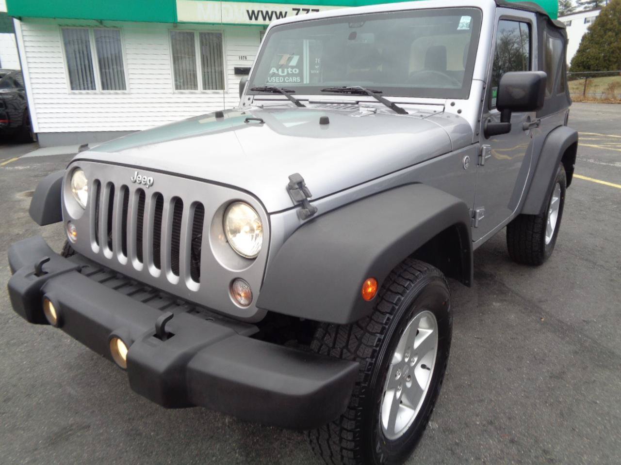 Used 2015 Jeep Wrangler Sport w/ Quick Order Package 24S AWD/4WD image 14