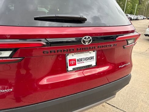 New 2026 Toyota Grand Highlander AWD image 6