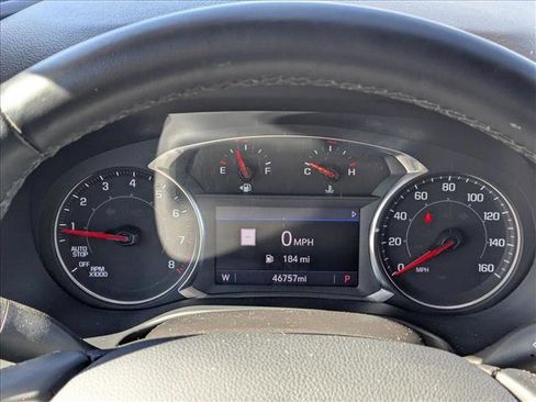 Used 2023 GMC Acadia SLT image 11