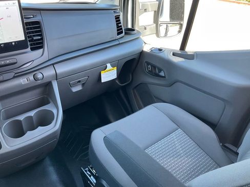 New 2026 Ford Transit 250 148 Medium Roof w/ Load Area Protection Package image 32