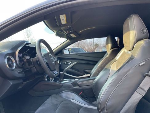 Used 2021 Chevrolet Camaro SS image 10