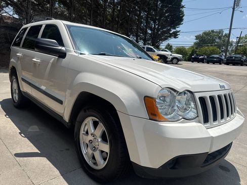 Used 2009 Jeep Grand Cherokee Laredo image 6