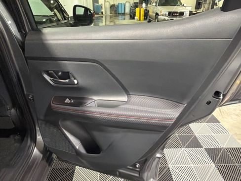Certified 2025 Nissan Kicks SR AWD/4WD image 34