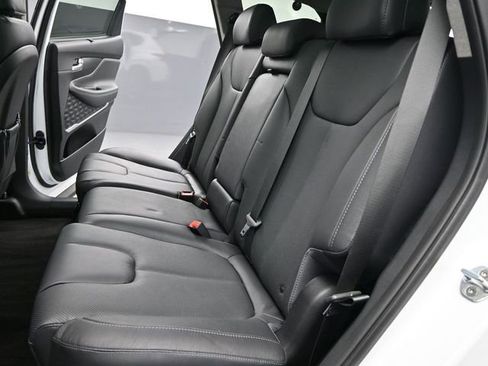 Used 2019 Hyundai Santa Fe AWD image 18