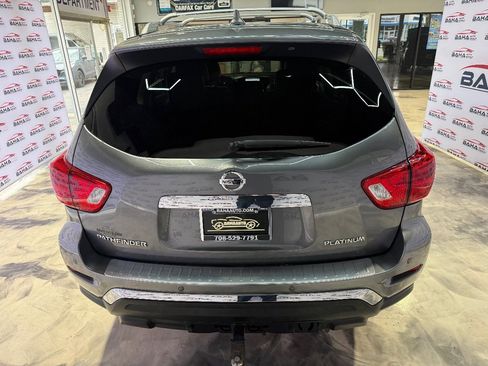 Used 2020 Nissan Pathfinder Platinum image 11
