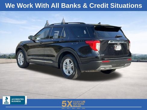 Used 2023 Ford Explorer XLT w/ Equipment Group 202A image 23