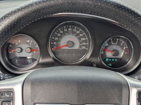 Used 2014 Chrysler 200 S image 11