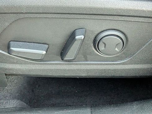 Used 2024 Kia Sorento S FWD image 10