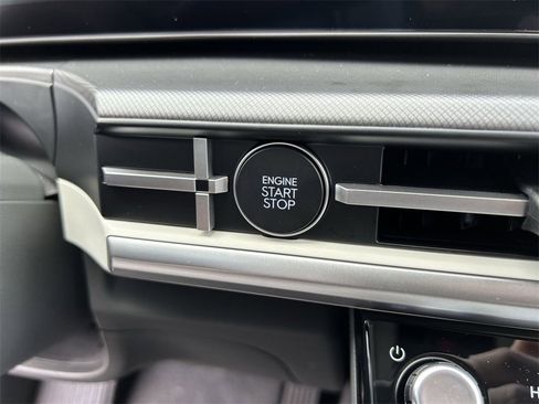 New 2026 Hyundai Santa Fe SEL image 30