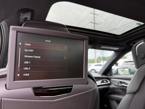 Used 2018 Cadillac CT6 Platinum AWD/4WD image 35