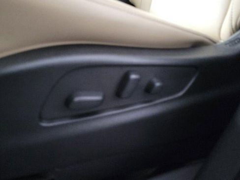 Certified 2024 Cadillac XT4 Luxury image 7