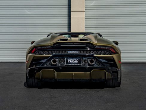 Used 2023 Lamborghini Huracan EVO RWD image 7