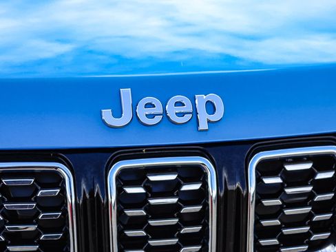 Used 2026 Jeep Compass Limited AWD/4WD image 5