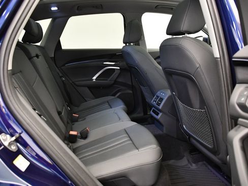 Certified 2025 Audi Q5 Premium w/ Convenience Package image 49