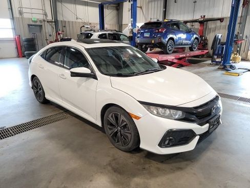 Used 2017 Honda Civic EX image 1