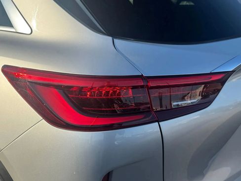 Used 2021 INFINITI QX50 Pure AWD/4WD image 10
