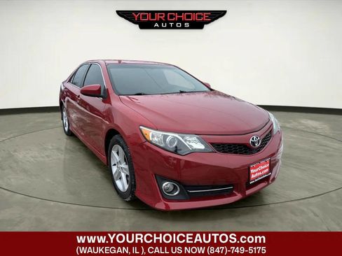 Used 2013 Toyota Camry SE image 7