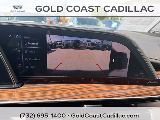 Used 2021 Cadillac Escalade Premium Luxury w/ Driver Assist Tech Package AWD/4WD image 31