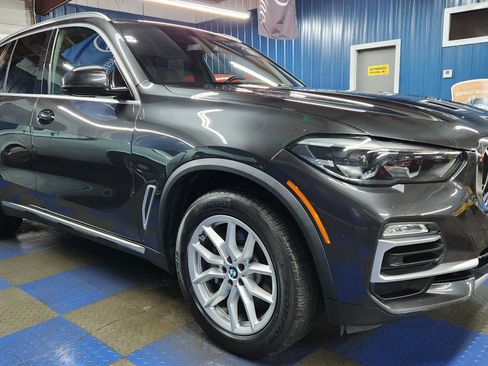Used 2019 BMW X5 xDrive40i w/ Premium Package 2 image 2