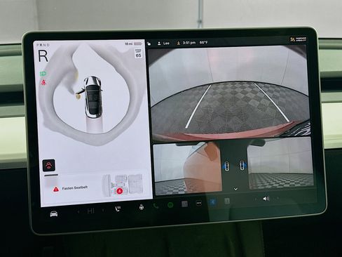 Used 2022 Tesla Model 3 image 22