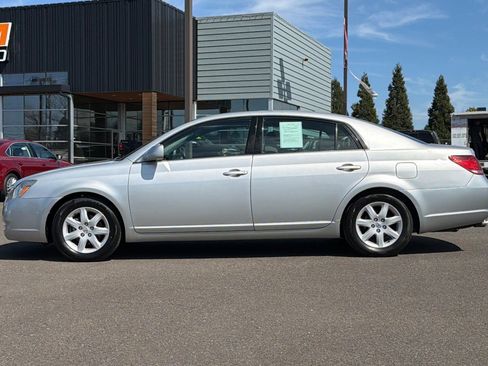 Used 2005 Toyota Avalon XL FWD image 8