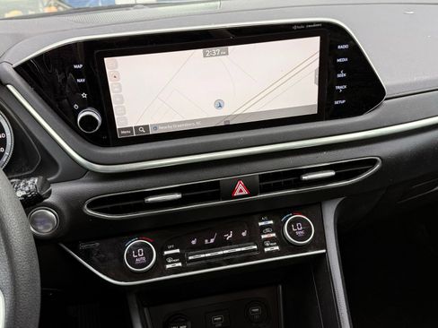 Used 2023 Hyundai Sonata SEL w/ Preferred Accessory Package FWD image 39