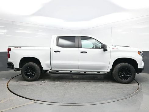 Used 2023 Chevrolet Silverado 1500 LT Trail Boss w/ Protection Package AWD/4WD image 8