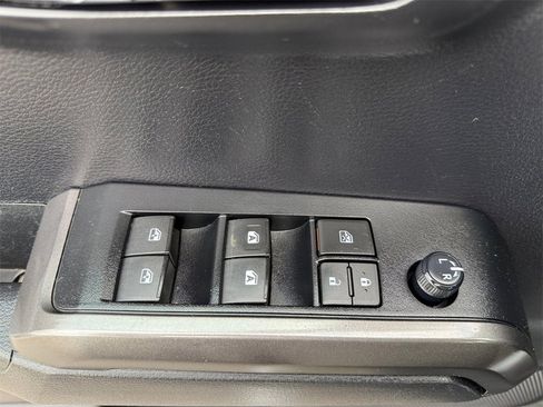 Used 2021 Toyota Tacoma TRD Off-Road w/ Technology Package image 24