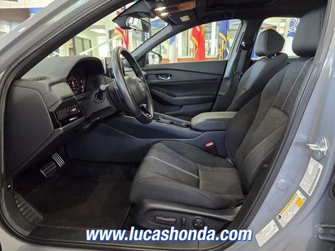 Used 2023 Honda Accord Sport image 7