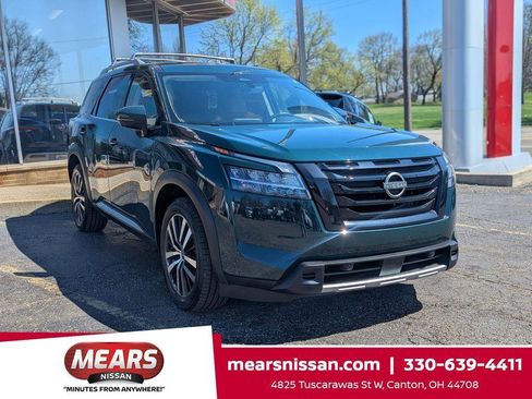 Used 2023 Nissan Pathfinder Platinum AWD/4WD image 1