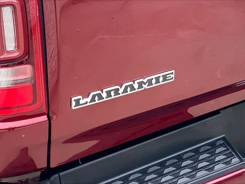 Used 2019 RAM 1500 Laramie AWD/4WD image 31