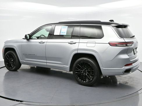 Used 2023 Jeep Grand Cherokee L Summit AWD/4WD image 5