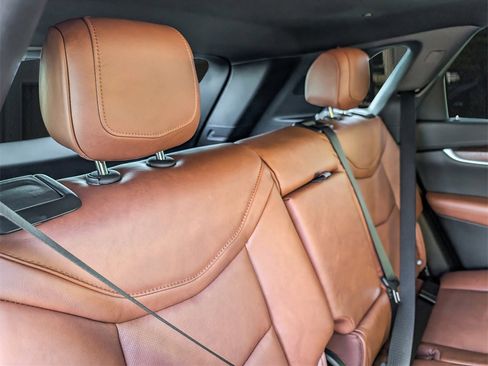 New 2025 Cadillac XT5 Premium Luxury image 21