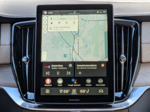 New 2026 Volvo XC90 B6 Plus w/ Protection Package Premier image 8