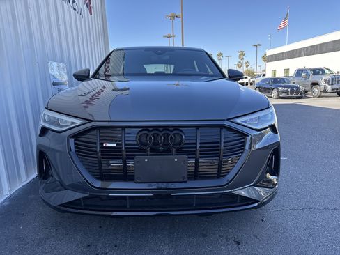 Used 2023 Audi e-tron Premium w/ Convenience Plus Package image 6