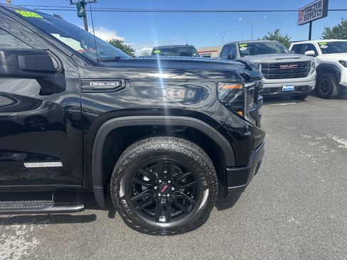 Used 2025 GMC Sierra 1500 Elevation AWD/4WD image 11