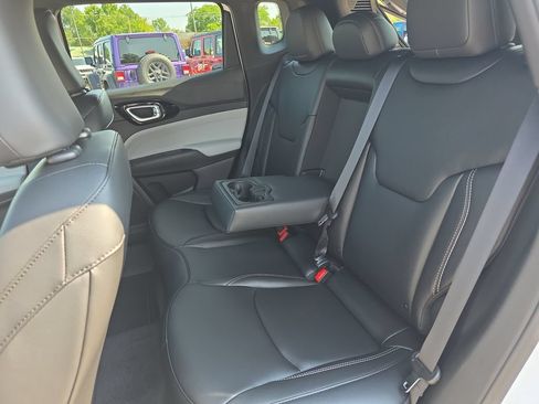 New 2026 Jeep Compass Limited AWD/4WD image 14