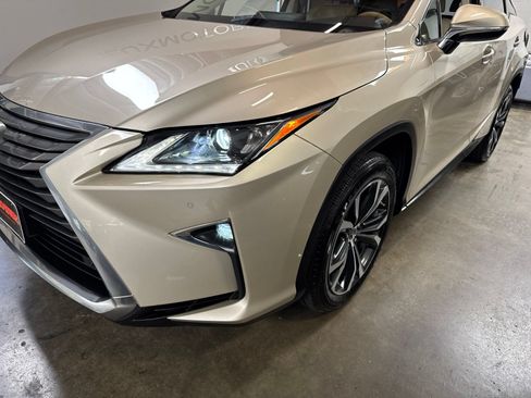 Used 2018 Lexus RX 350 FWD w/ Premium Package image 4