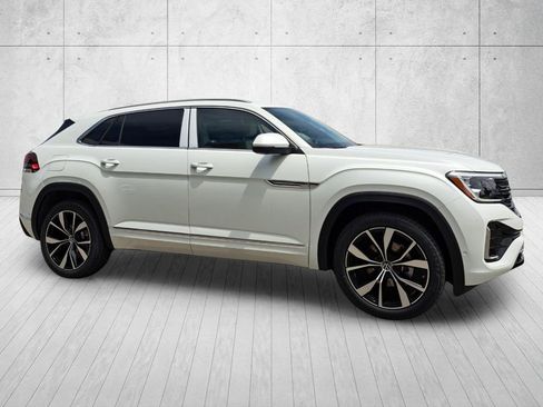 New 2026 Volkswagen Atlas Cross Sport SEL Premium R-Line AWD/4WD image 3