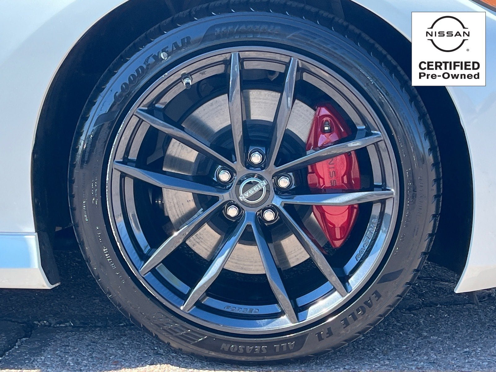 Certified 2024 Nissan Z Performance w/ Floor Mat Package RWD image 8