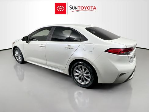 Used 2021 Toyota Corolla LE w/ LE Convenience Package FWD image 6