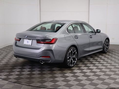 Certified 2025 BMW 330i Sedan w/ Premium Package image 6