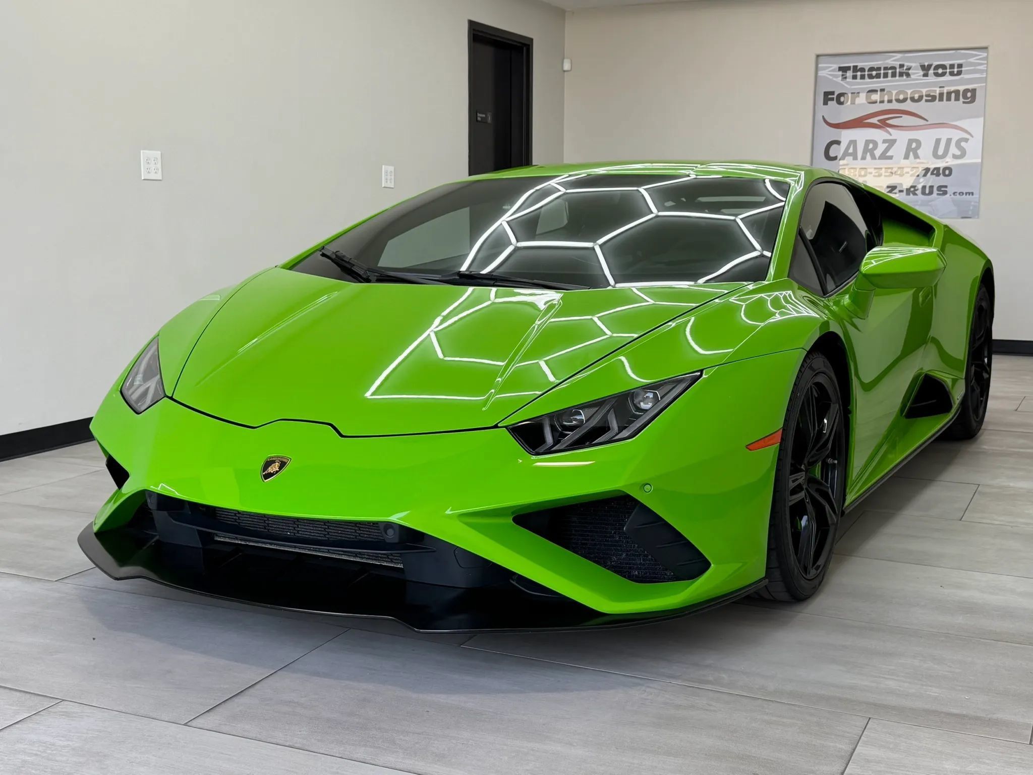 Used 2022 Lamborghini Huracan EVO RWD image 4