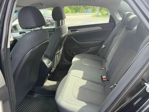 Used 2019 Hyundai Sonata SE FWD image 14