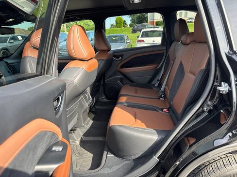 Used 2025 Subaru Forester Touring w/ Popular Package - Touring AWD/4WD image 24