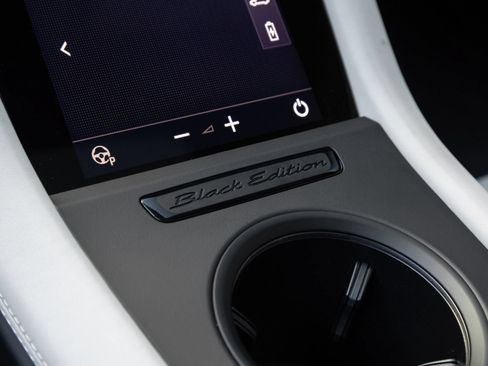 Certified 2026 Porsche Taycan AWD/4WD image 28