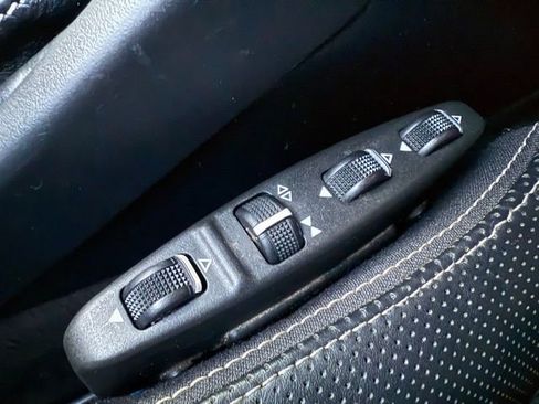 Used 2010 Mercedes-Benz G 55 AMG 4MATIC image 30