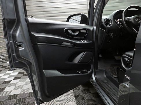 Used 2022 Mercedes-Benz Metris image 29